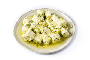 קוביות בולגרית בפסטו